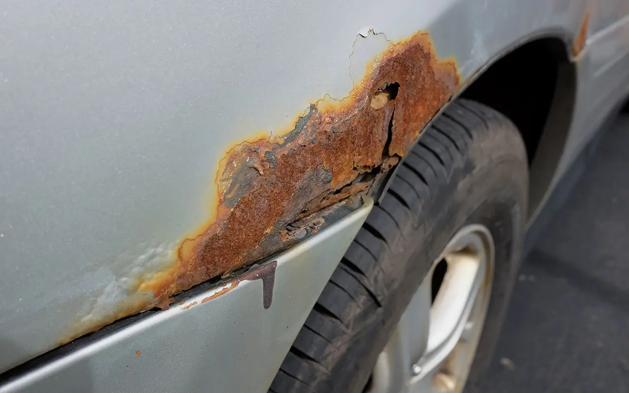 Kuinka Suojata Auto Ruosteelta: Menetelmä, Joka Toimii Paremmin Kuin Ruosteenestoaine