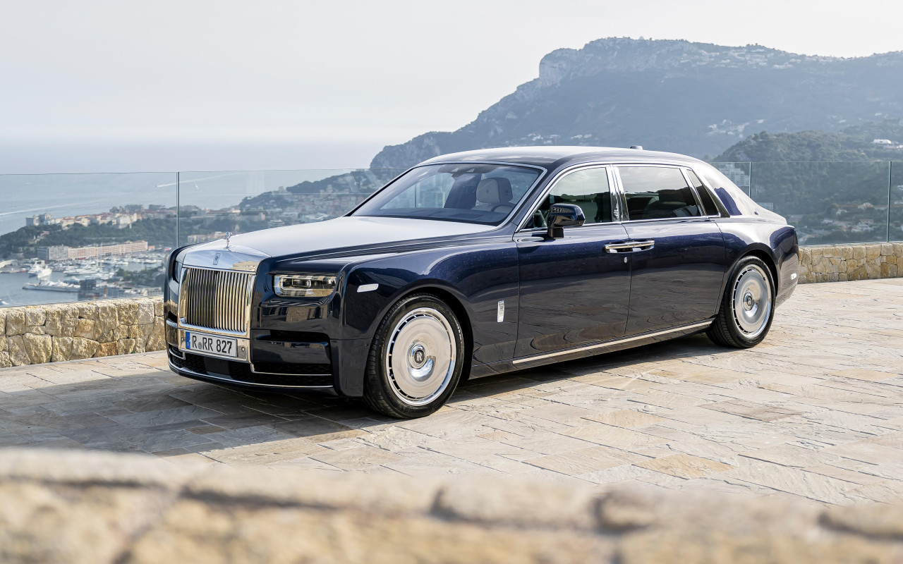 Ajoin Majesteettista Rolls-Royce Phantomia Sen 100-Vuotispäivänä: ”Se Ei Ole Ylellinen Auto, Se On Kokonainen Maailma Pyörillä.”