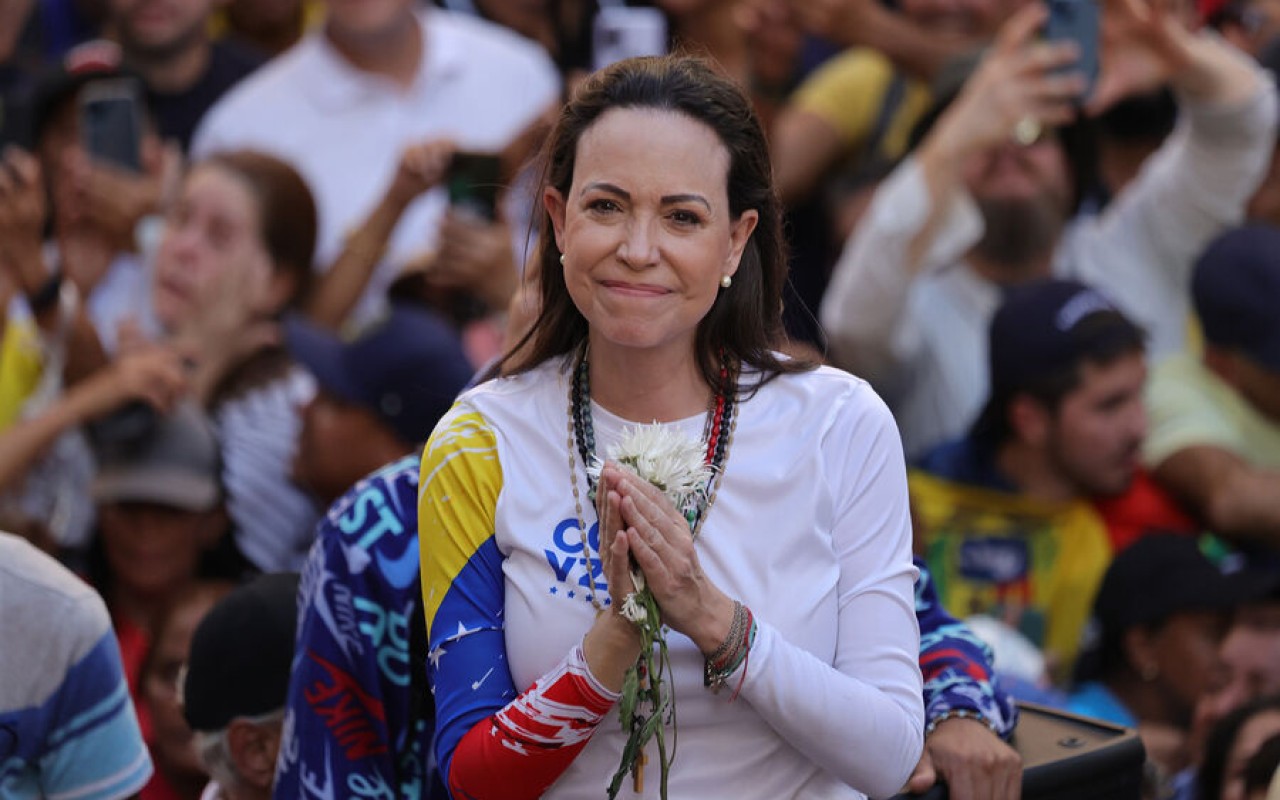 Vuoden 2025 Nobelin Rauhanpalkinto Myönnetään María Corina Machadolle, Johtajalle, Joka On Tuonut Toivoa Venezuelaan.