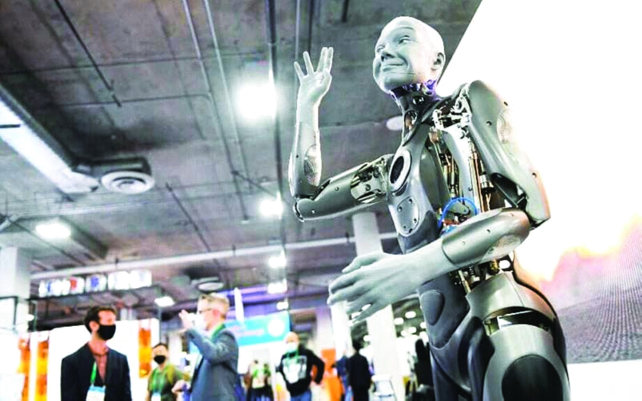”Tässä On Maailma”: Kiinassa Koulu Kehittää Ihmisen Kaltaisia Robotteja Väestön Vähenemisen Torjumiseksi