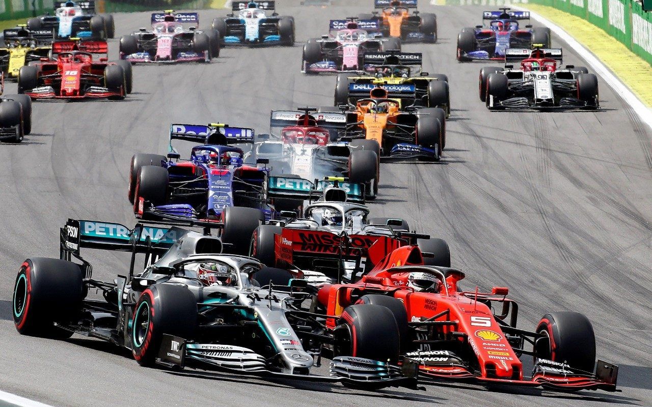 Kahdeksantoista Vuotta Sitten Amatööri-Kilpailija Osallistui Formula 1 -Kilpailuun. Kaikki Nauroivat Hänelle, Mutta Jo Kahden Kierroksen Jälkeen Hän Oli Johdossa.