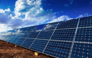 Kilpailussa Aurinkopaneelien Tuotannon Täydellisestä Hallitsemisesta Kiinalla On Nyt Kilpailija: Suomalainen Perovskite.