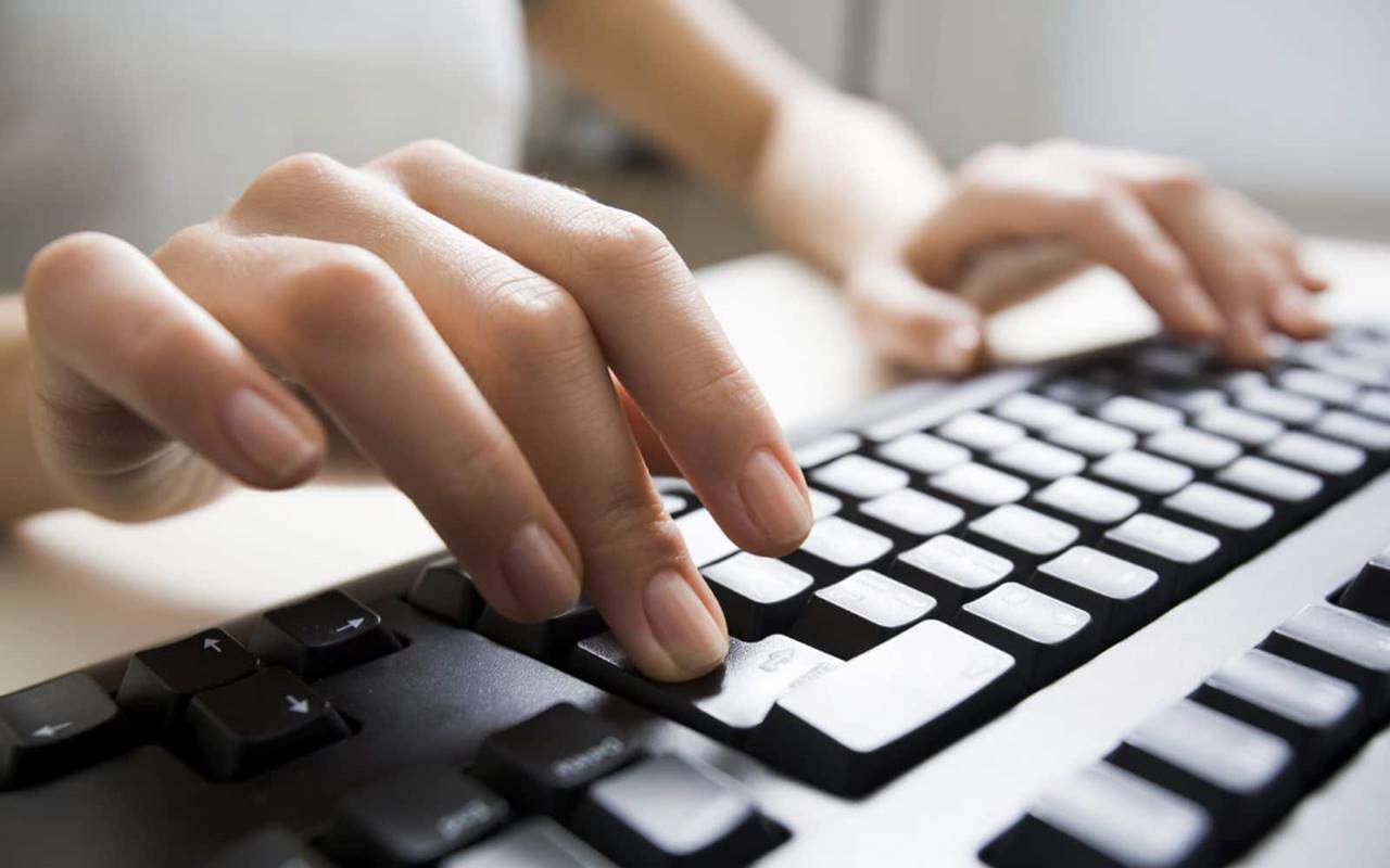 Googlen Japanin-Osasto On Kehittänyt Gboard Dial Version -Näppäimistön Niille, Joille Painikkeet Ovat Esteenä