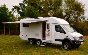 En Tiennyt, Että Kylmyys Voi Jäädyttää Putket Matkailuautossani Ja Aiheuttaa Niiden Rikkoutumisen. Ratkaisu Oli Viettää Koko Päivä Veden Tyhjentämiseen.