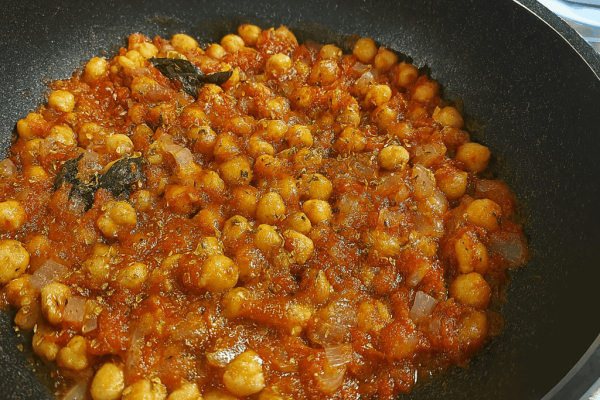 Non So Resistere A Questo Sughetto: I Ceci Alla Marinara Sono La Mia Cena Veloce E Saziante Di Quest’Ultima Settimana Con Solo 280 Kcal!