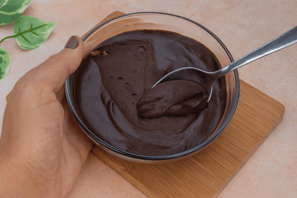 Non È La Solita Crema Al Cioccolato: Questa Versione Con Uova Sode Ti Lascia Di Stucco, È Proteica, Sazia A Lungo E Ha Meno Di 300 Calorie