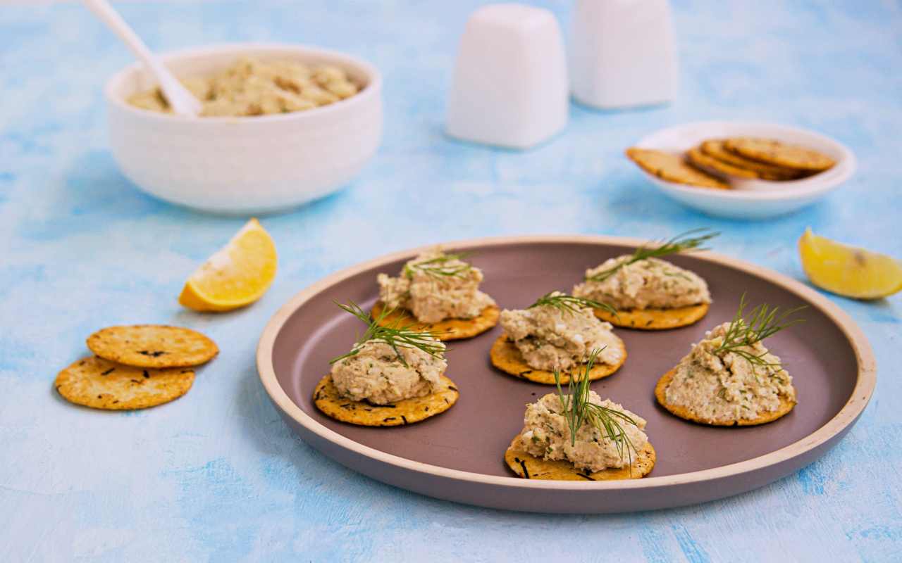 Öljyä Ja Leivänpäällisiä Ei Tarvita. Tämä Voileipäpasta On Proteiinipitoinen Ja Täydennetty Erinomaisilla Täytteillä.