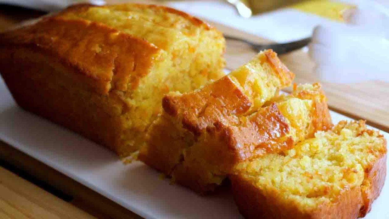 Purista 2 Appelsiinia Ja Valmista Heti Kanssani Tämä 145 Kalorin Luumukakku, Kaikki Kadehtivat Minua: Se On Pehmeää Ja Erittäin Tuoksuvaa!