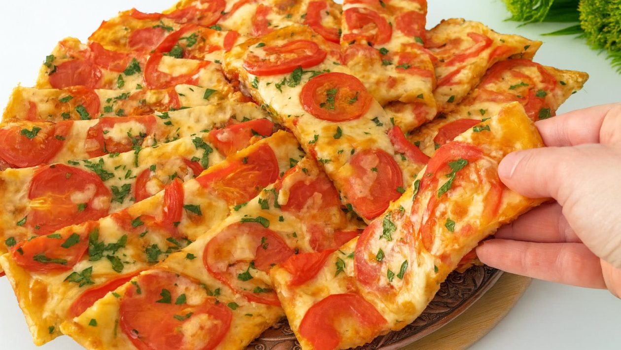 Vaivaamaton Pizza, Joka Ilahdutti Kaikkia Kotona: Sisältä Pehmeä, Päältä Rapea, Parasta Ja Yksinkertaisinta Mitä Olen Koskaan Tehnyt!