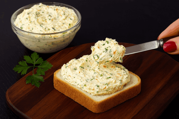 Quando Ho Voglia Di Qualcosa Di Buono Ma Leggero, Preparo Questa Crema Spalmabile: Pronta In 5 Minuti E Deliziosa Su Tutto!