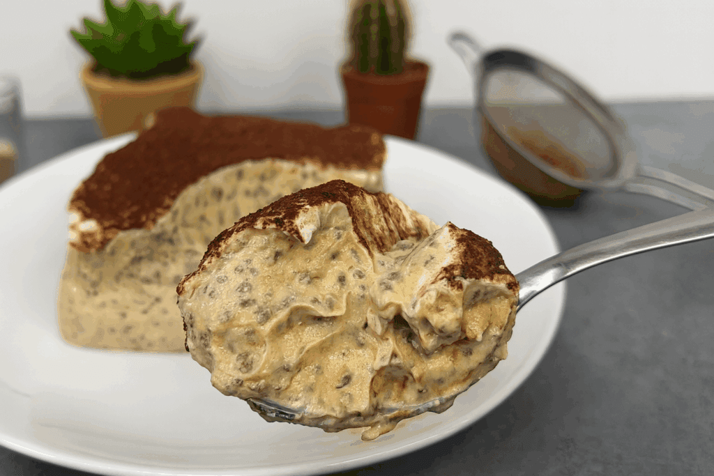 Altro Che Tiramisù: Questo Dolce Cremoso Al Caffè Lo Preparo In 5 Minuti, È Leggero E Pieno Di Proteine, Lo Mangio A Colazione E Anche Dopo Cena E Non Mi Pesa