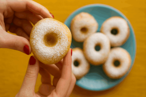 Resepti, Joka Muuttaa Aamiaisesi: Kevyet Munkit Ilman Sokeria, Vain 70 Kcal Per Pala (Ja Ne Ovat Vastustamattomia)!