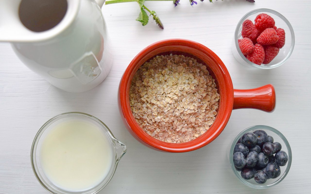 Kaurapuuro Joka Aamu: Kuinka Terveellinen Aamiainen Muuttaa Elämää