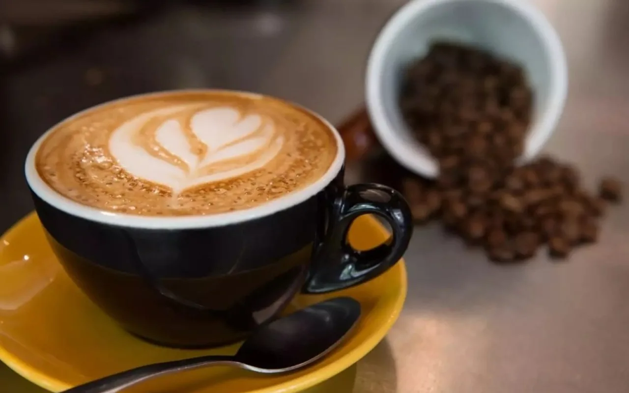 Keitä Sitä Tavallisen Kahvin Sijaan. Se Nopeuttaa Aineenvaihduntaa Ja Vahvistaa Immuunijärjestelmää.