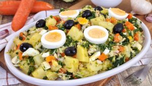 Tämä Kylmä Salaatti On Tasapainoinen Ja Terveellinen, Syön Sen Illalla Ja Se Pitää Minut Kylläisenä Koko Yön Herättämättä Minua | Vain 310 Kcal!