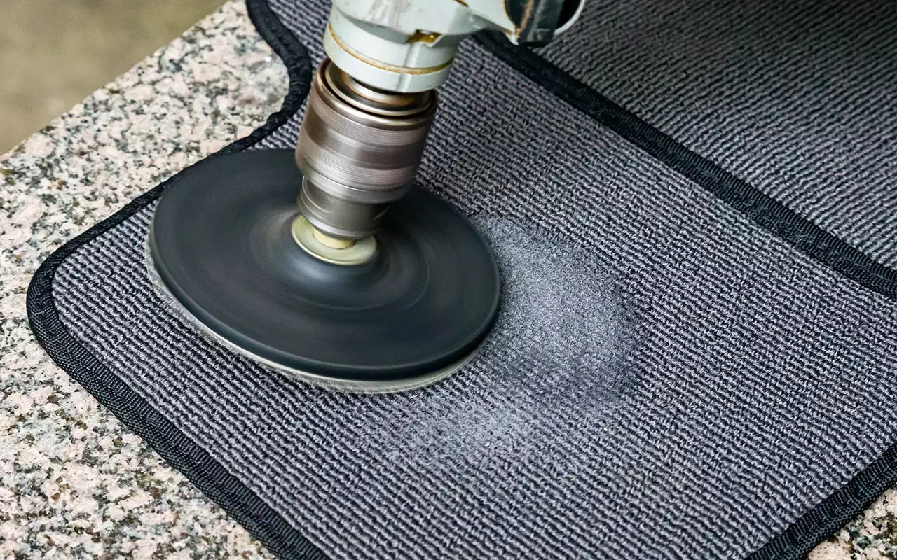 Miksi Autojen Matot On Suihkutettava Etikalla: Mitä Se Tarkoittaa?