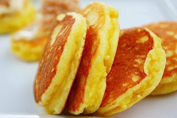 I Pancake 2 Ingredienti, Senza Farina, Burro E Latte Per Una Colazione Super Dietetica Con 35 Calorie!