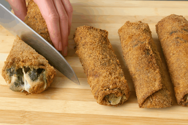 Una Ricetta Che Non Stanca Mai: Roll Di Zucchine E Spinaci Al Forno, Morbidi E Cremosi Con Pochissime Calorie (Solo 220 A Porzione)